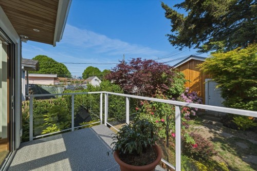 647 Prior Street, Vancouver, BC - Outdoor With Exterior