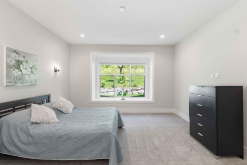 27107 River Road, Maple Ridge, BC - Indoor Photo Showing Bedroom