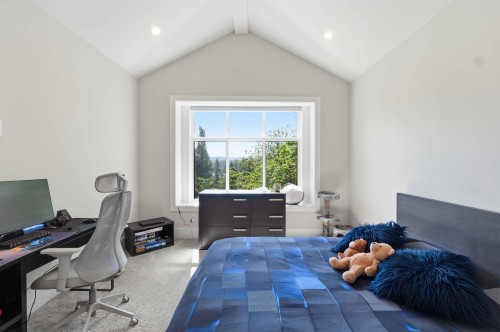 27107 River Road, Maple Ridge, BC - Indoor