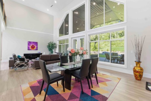 27107 River Road, Maple Ridge, BC - Indoor Photo Showing Dining Room