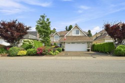 4692 55a Street  Ladner, BC V4K 4H2