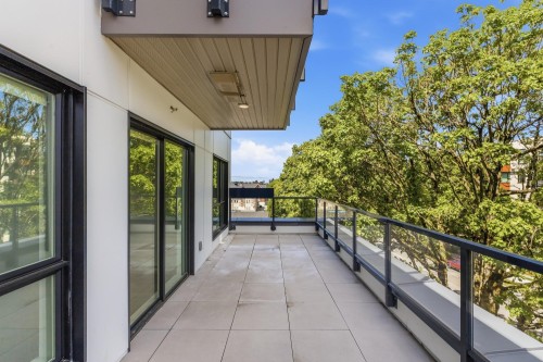 403-2268 Broadway E, Vancouver, BC - Outdoor With Exterior