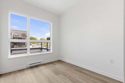 403-2268 Broadway E, Vancouver, BC - Indoor Photo Showing Other Room