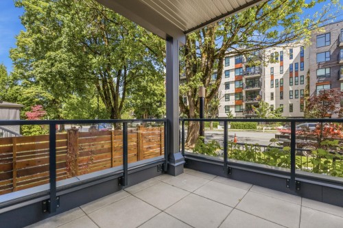 102-2268 Broadway E, Vancouver, BC - Outdoor
