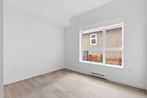 102-2268 Broadway E, Vancouver, BC - Indoor Photo Showing Other Room