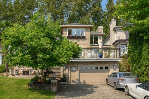 94 Timbercrest Drive  Port Moody, BC V3H 4T1