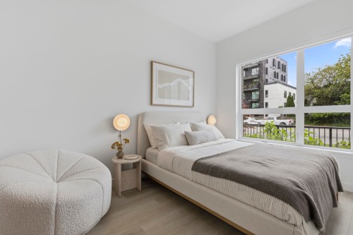 107-2268 Broadway E, Vancouver, BC - Indoor Photo Showing Bedroom