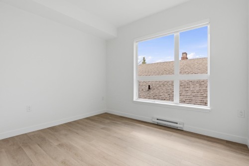 203-2268 Broadway E, Vancouver, BC - Indoor Photo Showing Other Room