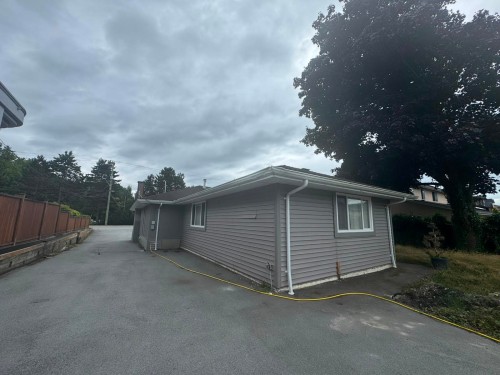 8591 Williams Road, Richmond, BC - Outdoor