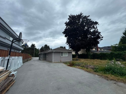 8591 Williams Road, Richmond, BC - Outdoor