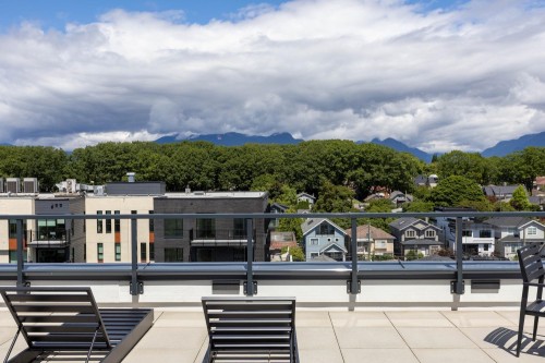 302-2268 Broadway E, Vancouver, BC - Outdoor With View