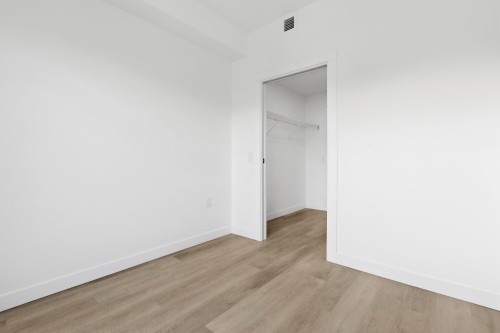 504-2268 Broadway E, Vancouver, BC - Indoor Photo Showing Other Room
