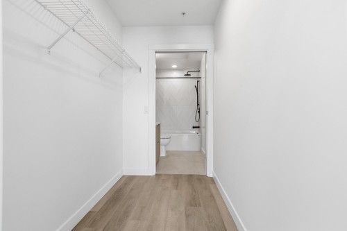 504-2268 Broadway E, Vancouver, BC - Indoor
