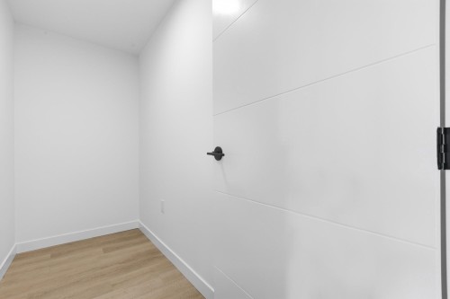 507-2268 Broadway E, Vancouver, BC - Indoor Photo Showing Other Room