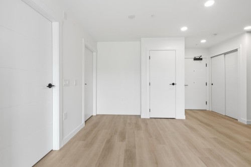 507-2268 Broadway E, Vancouver, BC - Indoor Photo Showing Other Room