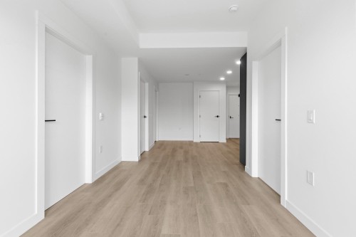 507-2268 Broadway E, Vancouver, BC - Indoor Photo Showing Other Room