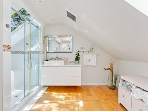 4399 Quebec Street, Vancouver, BC - Indoor Photo Showing Bathroom