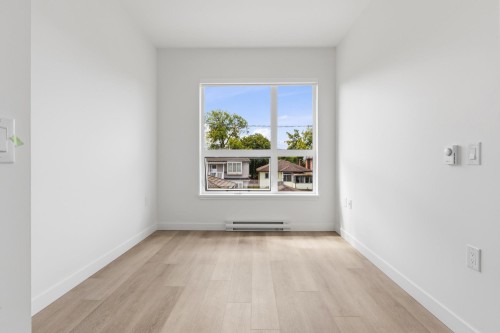 202-2268 Broadway E, Vancouver, BC - Indoor Photo Showing Other Room