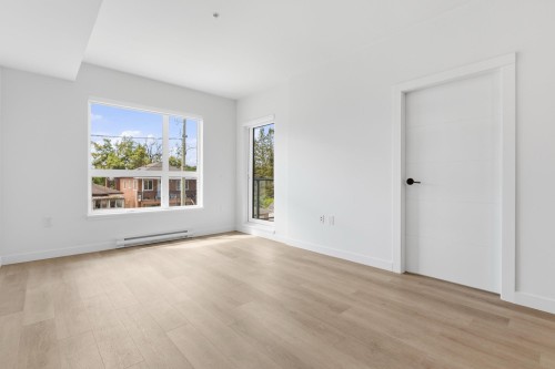 202-2268 Broadway E, Vancouver, BC - Indoor Photo Showing Other Room