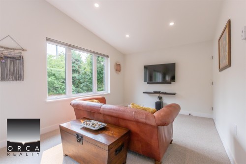 845 Braeside Street, West Vancouver, BC - Indoor Photo Showing Living Room