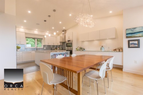 845 Braeside Street, West Vancouver, BC - Indoor