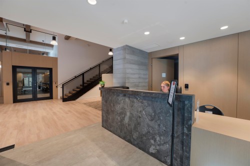306-1500 Scott Crescent, Squamish, BC - Indoor Photo Showing Other Room With Fireplace