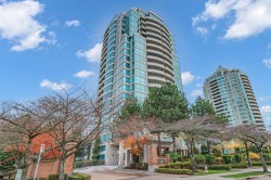 802-6611 Outhoaks Court Burnaby, BC V5E 4L5