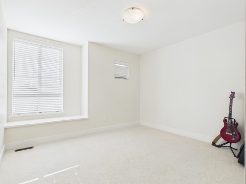 1517 Dayton Street, Coquitlam, BC - Indoor Photo Showing Other Room