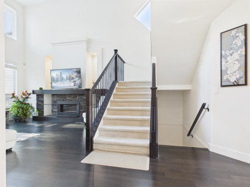 1517 Dayton Street, Coquitlam, BC - Indoor Photo Showing Other Room With Fireplace