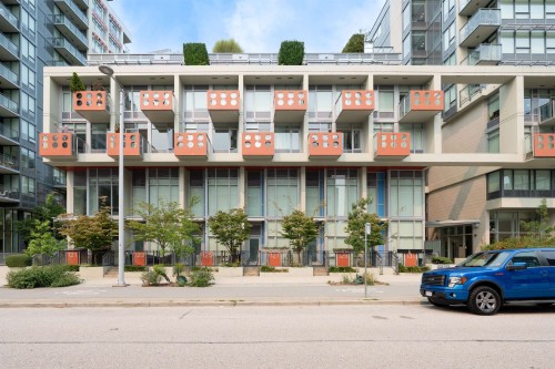 149 1St Avenue E, Vancouver, BC - Outdoor With Facade