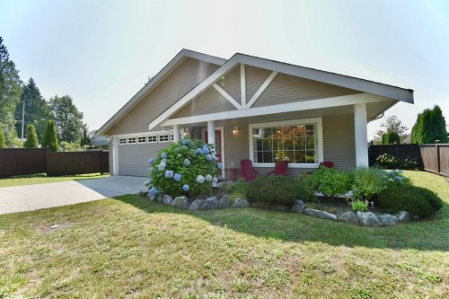 6315 Tower Road, Sechelt, BC - Outdoor