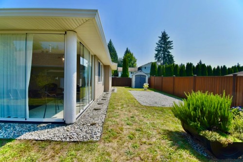 6315 Tower Road, Sechelt, BC - Outdoor