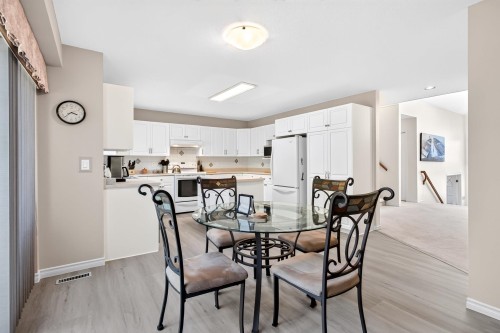 1252 Dewar Way, Port Coquitlam, BC - Indoor Photo Showing Dining Room