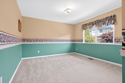 1252 Dewar Way, Port Coquitlam, BC - Indoor Photo Showing Other Room