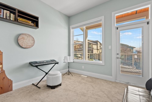 1408 Strawline Hill Street, Coquitlam, BC - Indoor Photo Showing Other Room