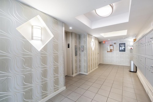 302-830 E. 7Th Avenue, Vancouver, BC - Indoor Photo Showing Other Room