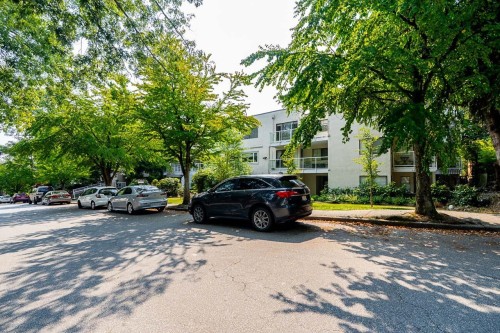 302-830 E. 7Th Avenue, Vancouver, BC - Outdoor
