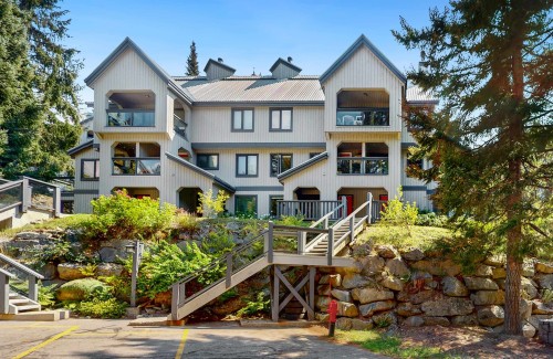 11-2556 Snowridge Crescent  Whistler, BC V8E 0A6