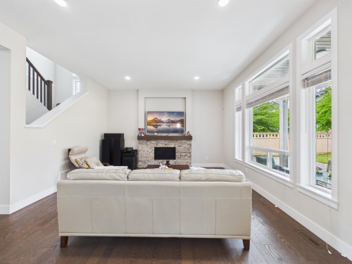3501 Bishop Place, Coquitlam, BC - Indoor Photo Showing Other Room With Fireplace