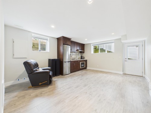 3501 Bishop Place, Coquitlam, BC - Indoor