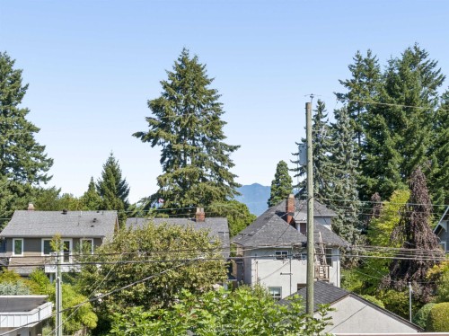 461 18Th Avenue W, Vancouver, BC - Outdoor