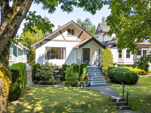 461 18Th Avenue W, Vancouver, BC - Outdoor With Facade
