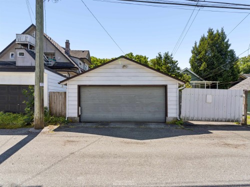 461 18Th Avenue W, Vancouver, BC - Outdoor
