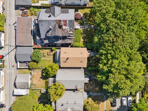 461 18Th Avenue W, Vancouver, BC - Outdoor