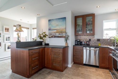 14-3871 River Road Road W, Delta, BC - Indoor Photo Showing Kitchen
