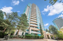 803-6611 Southoaks Crescent Burnaby, BC V5E 4L5