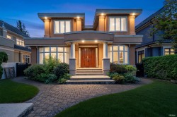 2498 W 22nd Avenue  Vancouver, BC V6L 1M2
