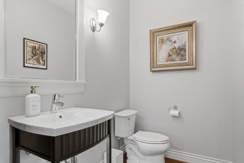 1225 Burkemont Place, Coquitlam, BC - Indoor Photo Showing Bathroom
