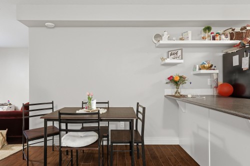 1225 Burkemont Place, Coquitlam, BC - Indoor Photo Showing Dining Room