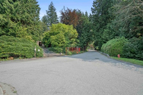 410 Eastcot Road, West Vancouver, BC - Outdoor
